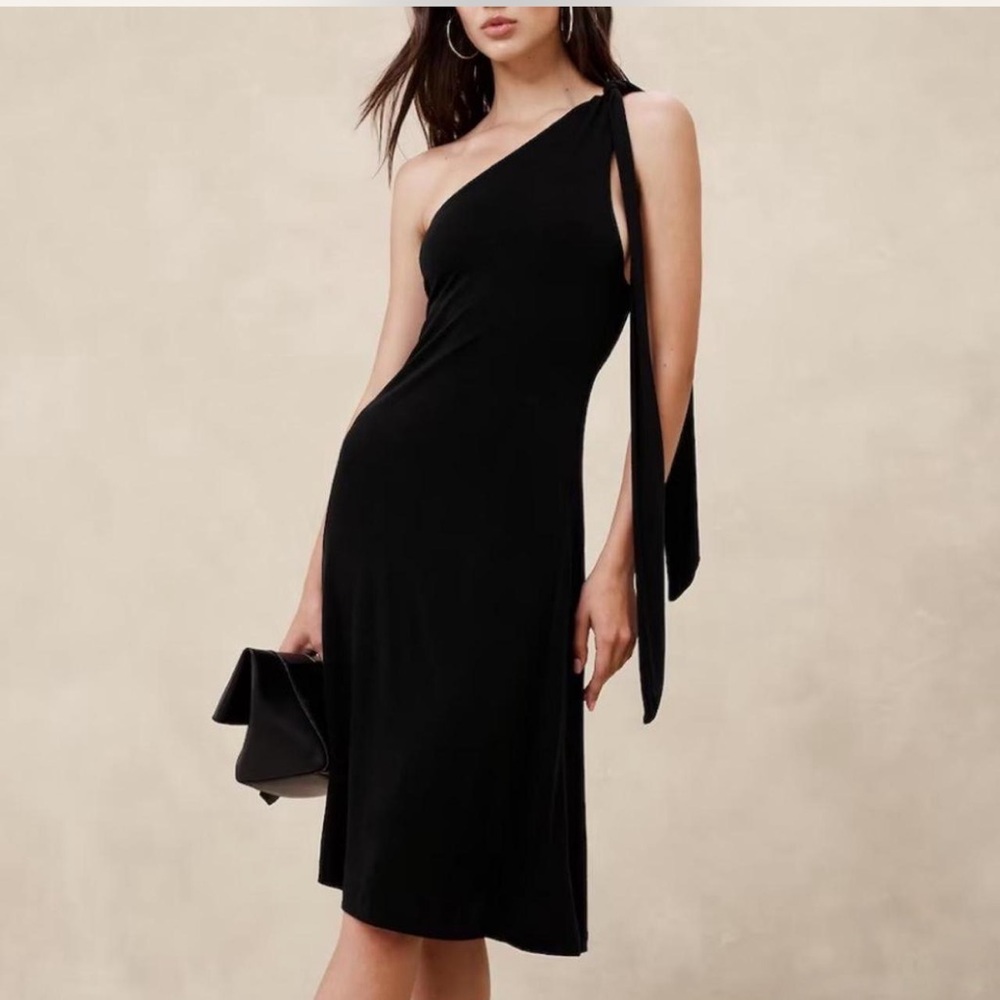 Banana Republic Black One-Shoulder Dress
